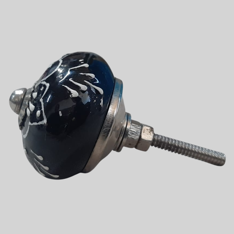 Knob Floral Black and White