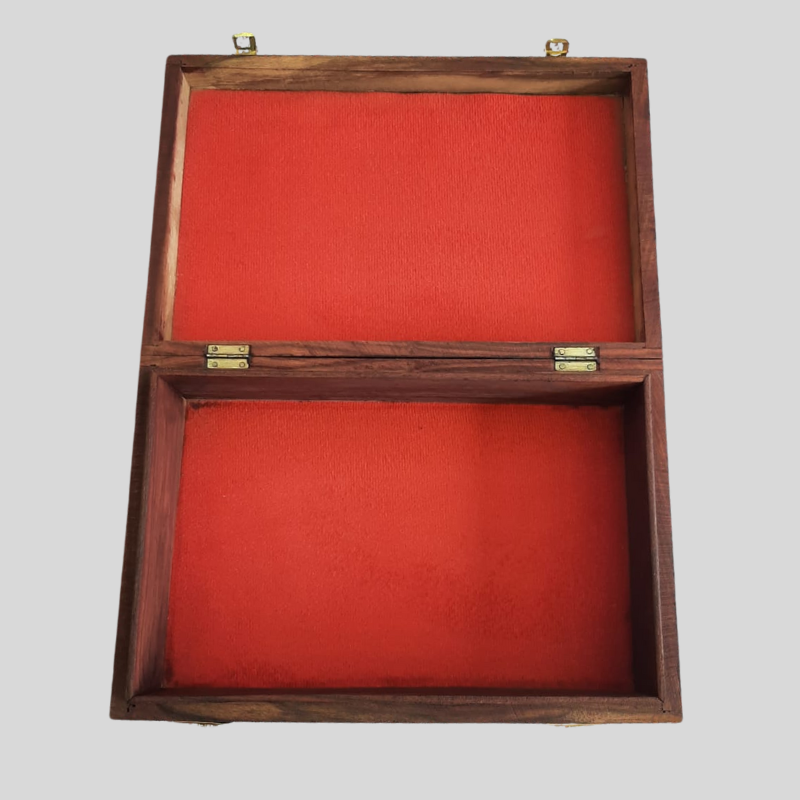 Wooden jewelry box