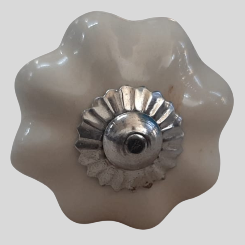 Knob - Plain White Flower Shape