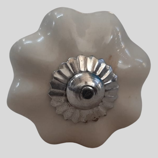 Knob - Plain White Flower Shape