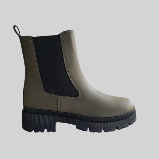 Chelsea Boots